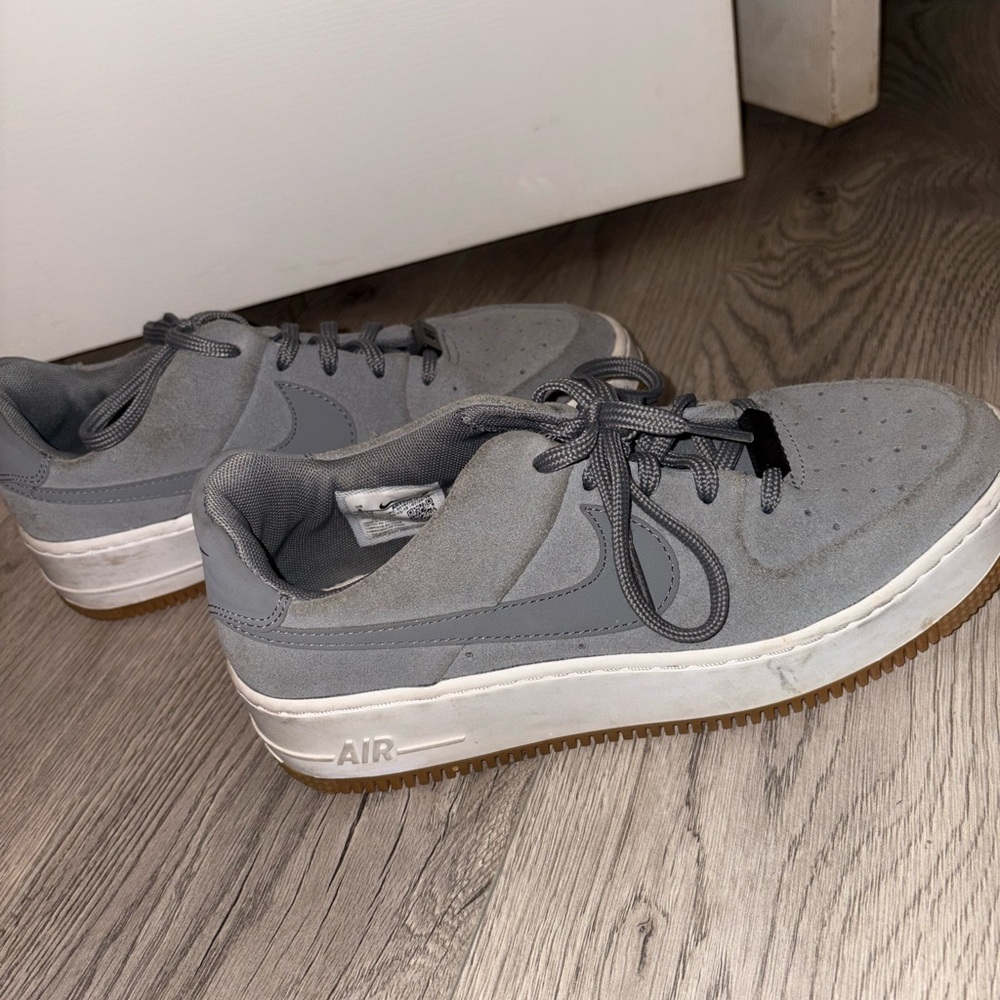 grey nike air force